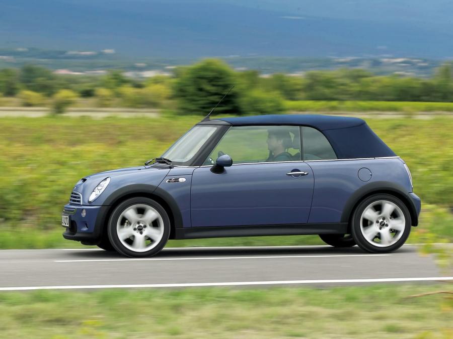  Mini Cooper S Cabrio 2004 года  (фото 16 из 20)